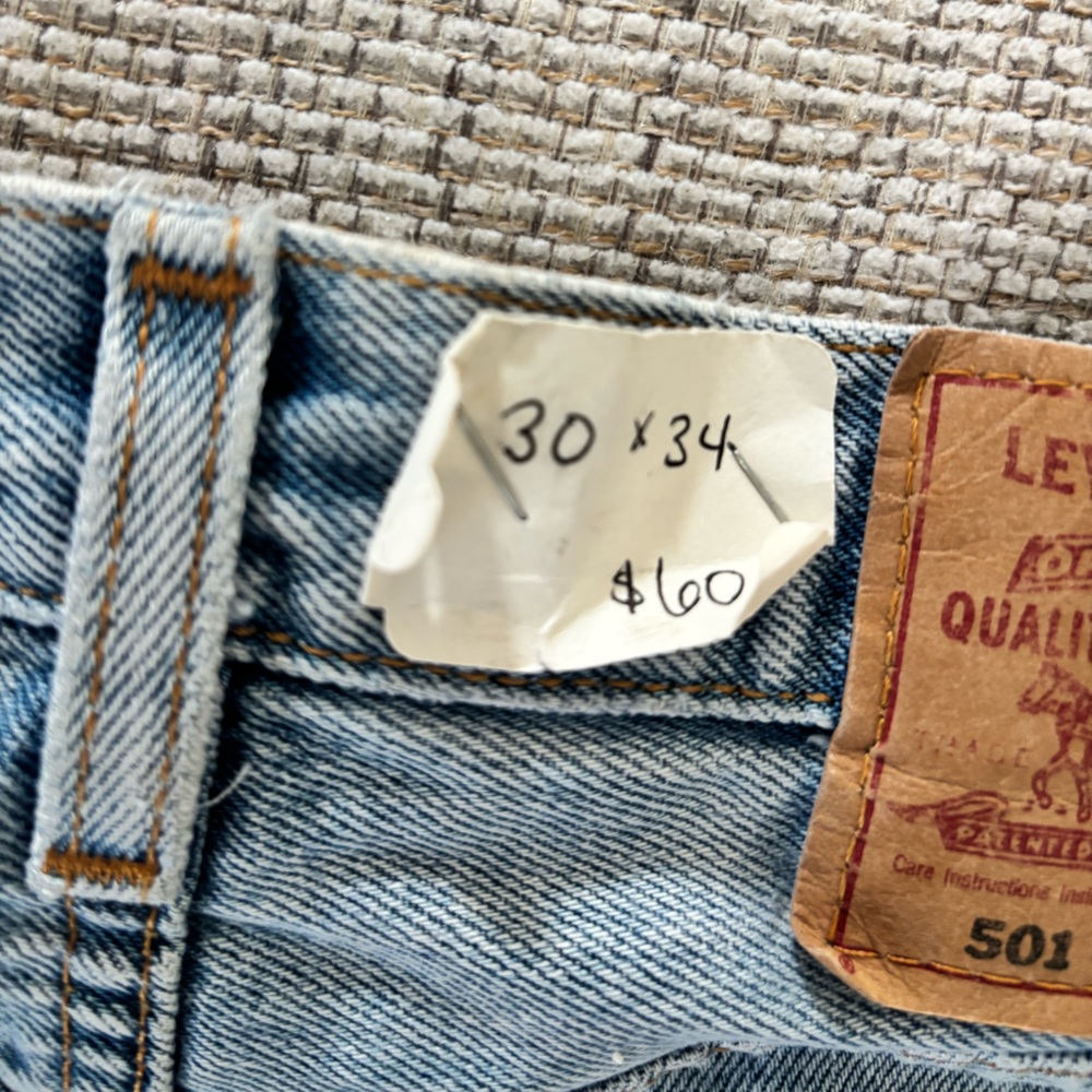 WOMENS LEVI JEANS - Picture 6 of 6